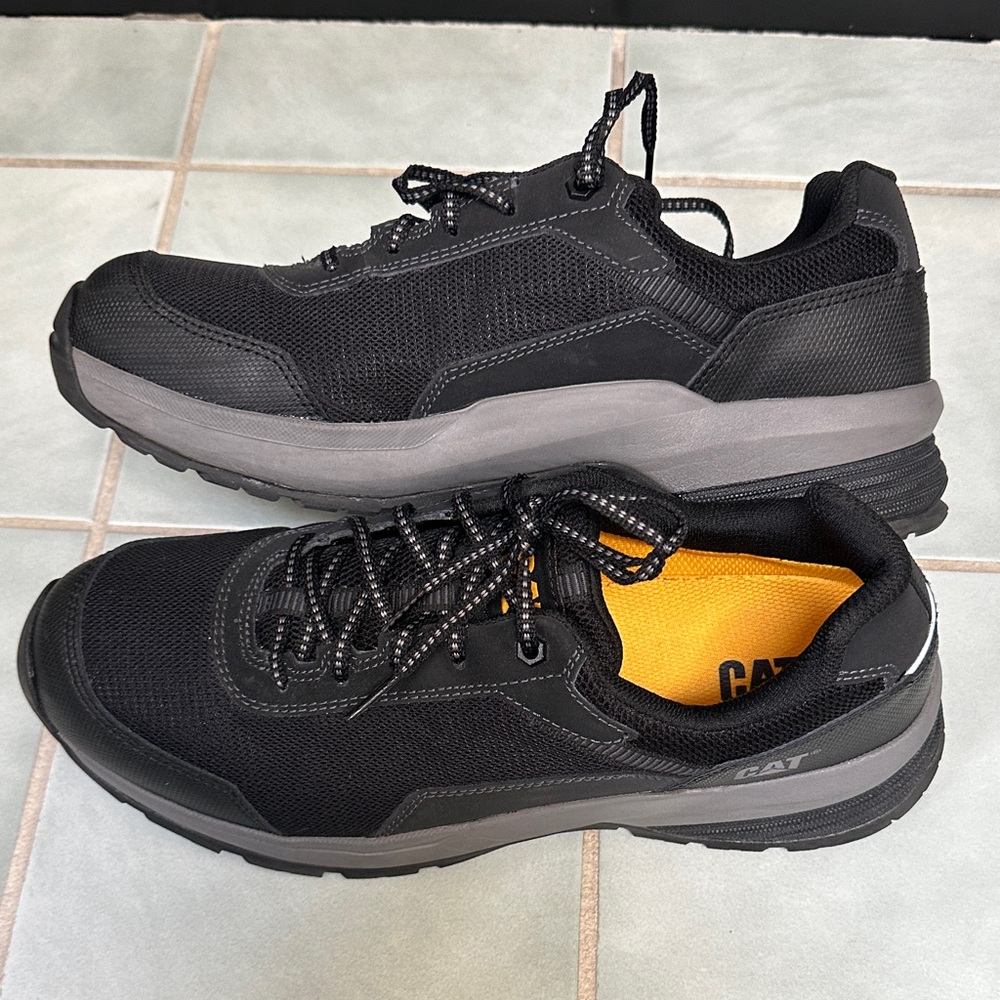 Caterpillar Black and Yellow Composite Toe - Picture 6 of 7